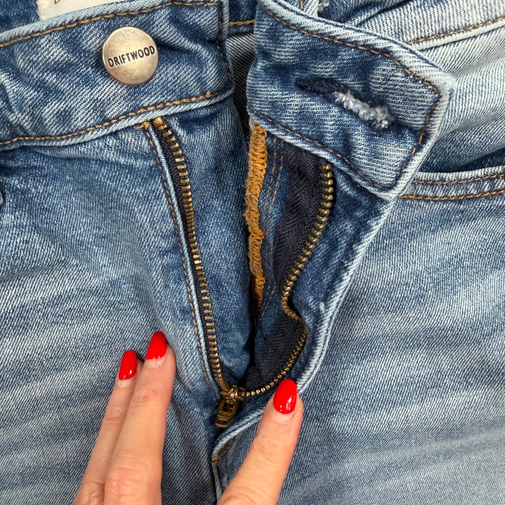 Driftwood 29 Jeans Charlee Embroidered Floral Cuff Cropped Wide Jeans Festival - Picture 9 of 16